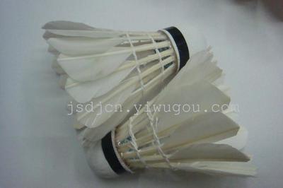 江山燕【2140 紙筒3只裝】羽毛球評(píng)測 穩(wěn)定耐用的入門佳選